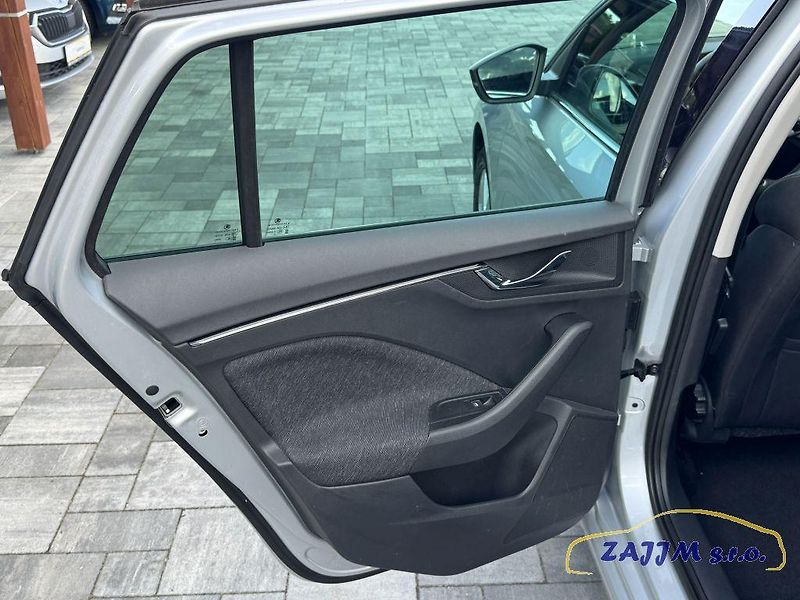 Škoda Scala Style 1.5TSi 110kw DSG - fotka 31 z 41