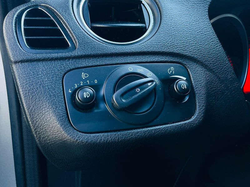 Ford Galaxy 2.0TDCi MANUÁL 7 MÍST VÝHŘEV - fotka 43 z 49