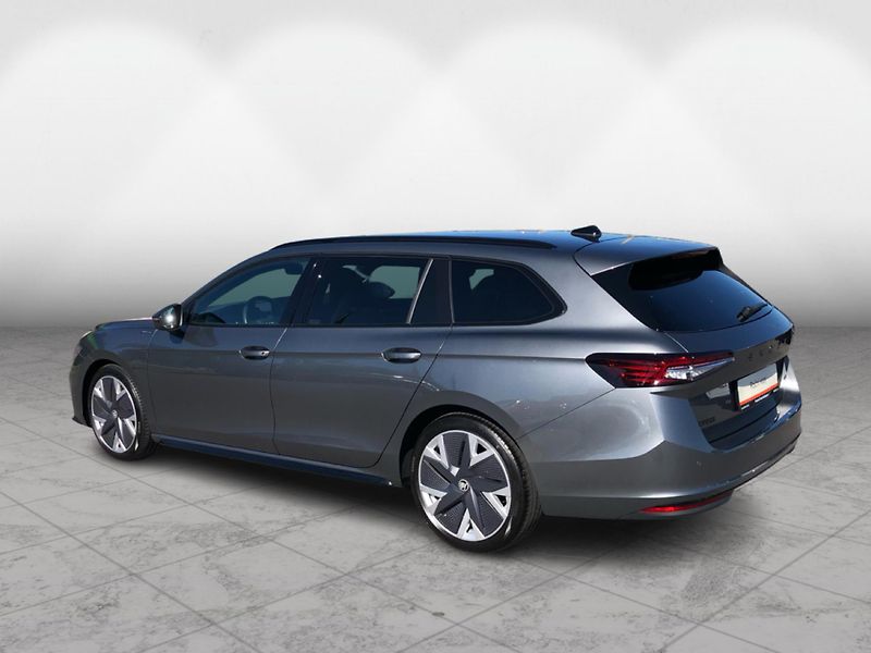 Škoda Superb Combi 2.0 TDi DSG 7st. SPORTLI - fotka 7 z 30