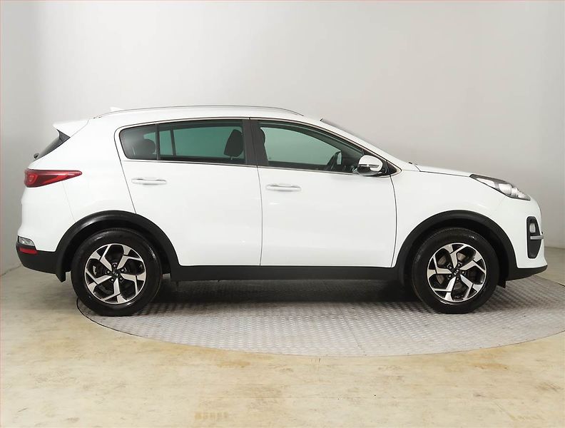 Kia Sportage (2019) 1.6 GDI, Serv.kniha, Navi - fotka 6 z 22