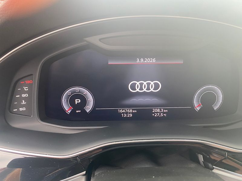 Audi Q8 (2019) 50 3.0 TDi 210kW Quattro Sline - fotka 13 z 35