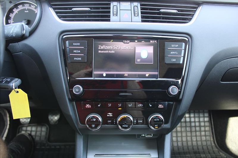 Škoda Octavia 1,5 TSi  AMBITION, DPH, ČR - fotka 19 z 34