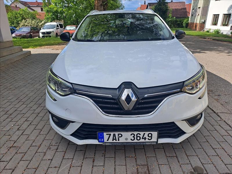 Renault Mégane 1,5 dCi Grandtour - fotka 2 z 41