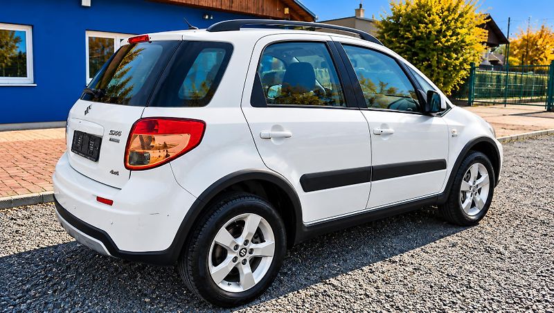 Suzuki SX4 (2012) 2.0 ddsi 4x4 ### top stav ### - fotka 3 z 6