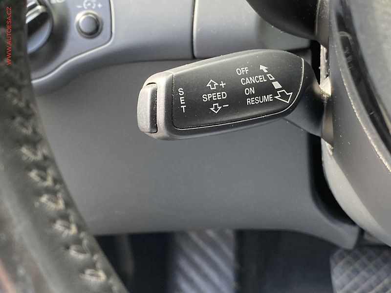 Audi A4 (2014) 2.0 TDi Quattro, AT, bixen - fotka 13 z 19