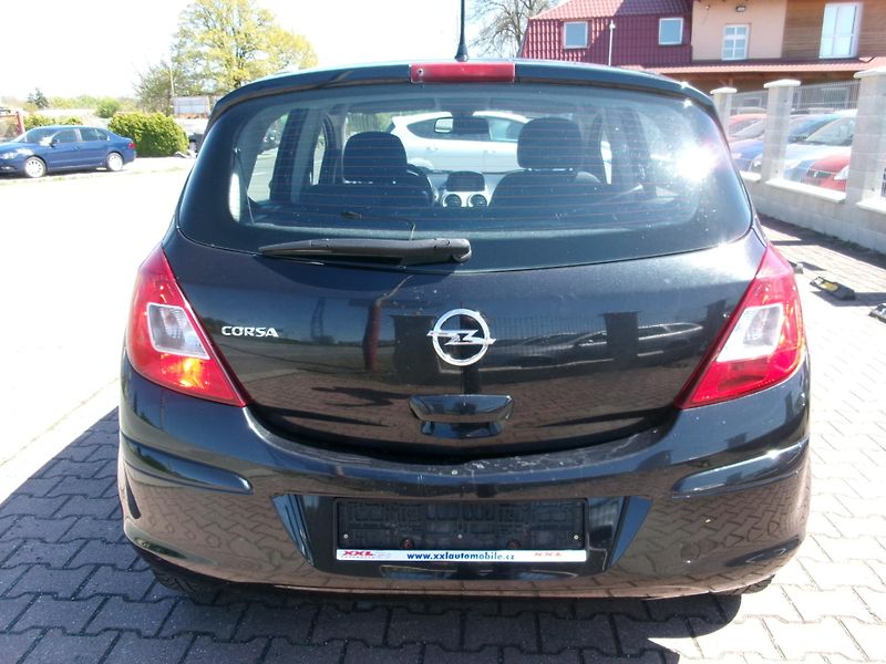 Opel Corsa (2013) 1,2 16V AC BT USB TEMP - fotka 7 z 41