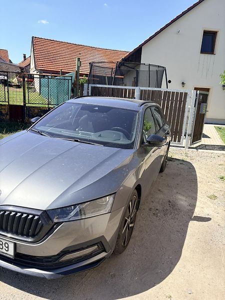 Škoda Octavia (2023) Sportline 1,5 TSI e-TEC - fotka 5 z 17
