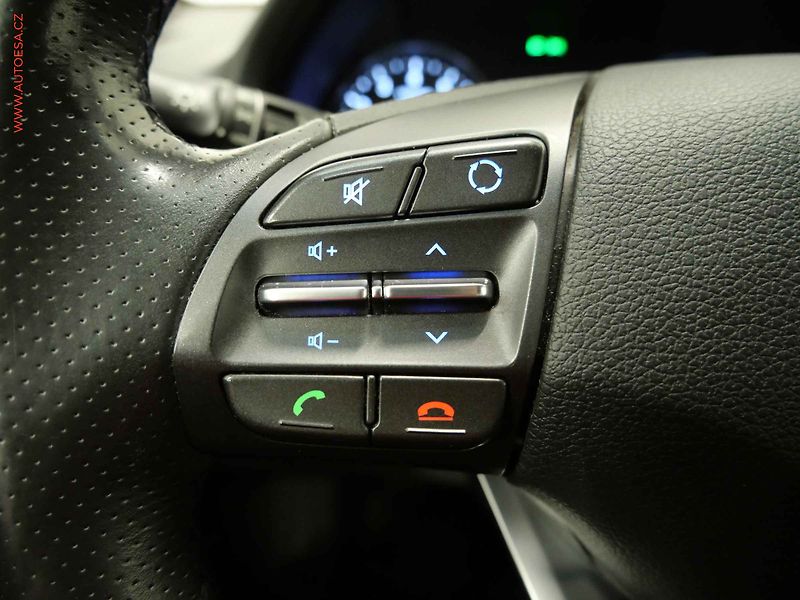 Hyundai i30 (2018) 1.4 T-GDi, ČR, TZ, ČR - fotka 15 z 22