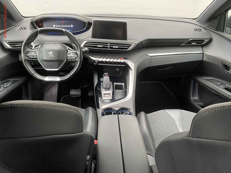 Peugeot 5008 (2019) 1.2 PT, GT Line, AT, LED - fotka 9 z 19