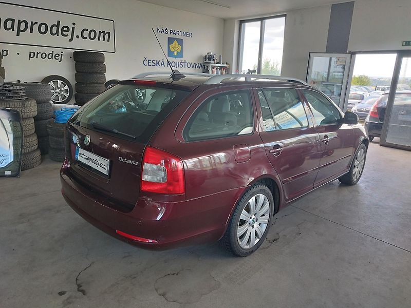 Škoda Octavia (2010) 1,6TDI,77KW,DSG,ALU,NAVI - fotka 6 z 29