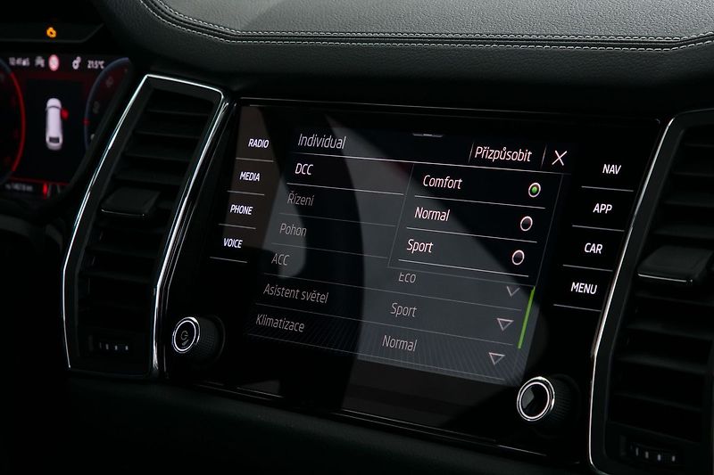 Škoda Kodiaq 2.0TDI 147kW 4x4 L&K Tažné DCC - fotka 37 z 45