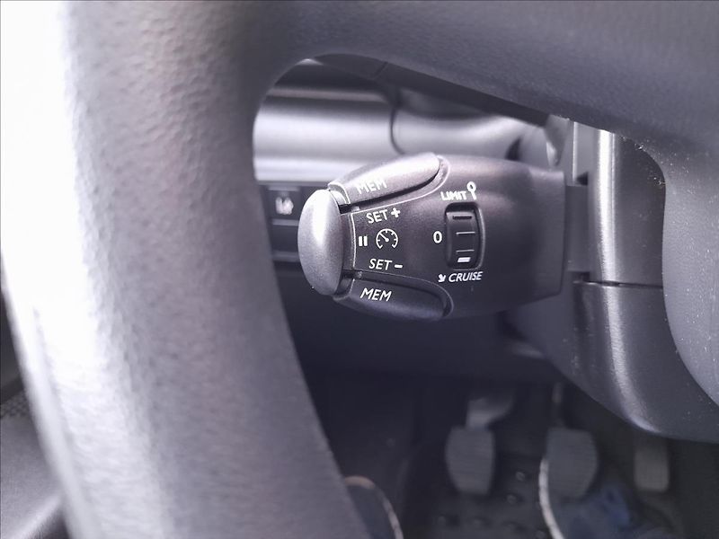 Citroën C3 1,2 PureTech - fotka 15 z 21