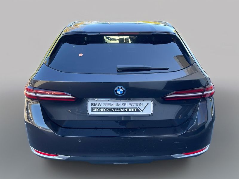 BMW Řada 5 530e xDrive HuD Venti DAPro - fotka 5 z 21