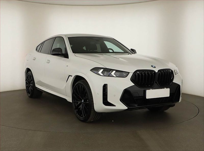 BMW X6 (2025) xDrive40i - fotka 1 z 21