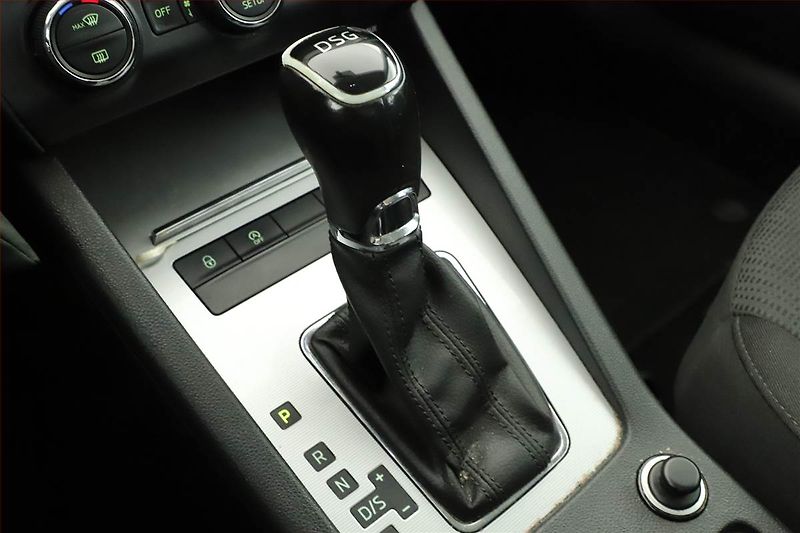 Škoda Octavia (2014) 1.6 TDI, Automat, Tempomat - fotka 10 z 15
