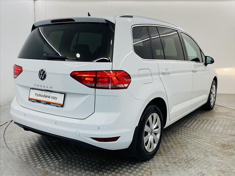 Volkswagen Touran 1,5 TSI 110 kW Comfortline - fotka 2 z 26