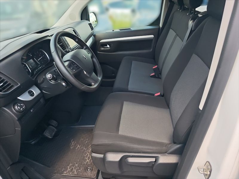 Peugeot Traveller 2,0 HDI Long automat 8 míst - fotka 6 z 18
