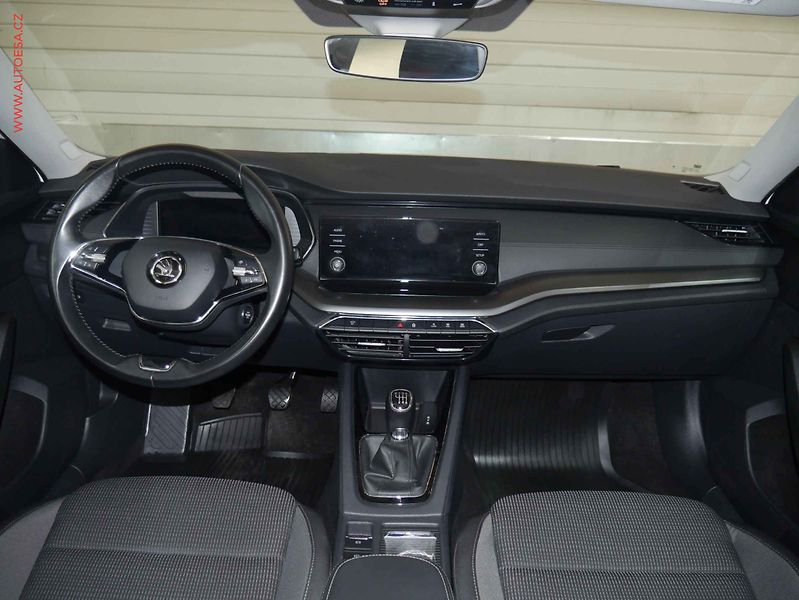 Škoda Octavia (2021) 1.5TSi, ČR, Ambition, LED - fotka 8 z 21