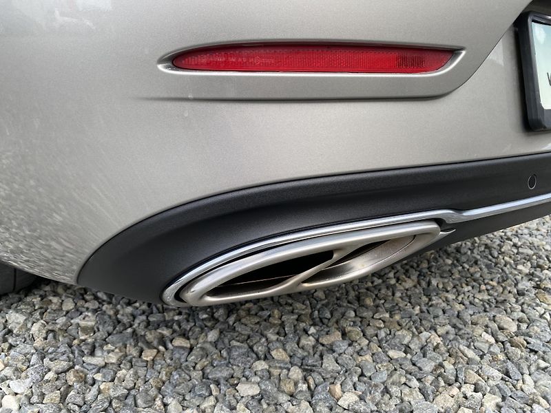 Mercedes-Benz Třídy C C 400 COUPE 4MATIC 51.000KM - fotka 43 z 149