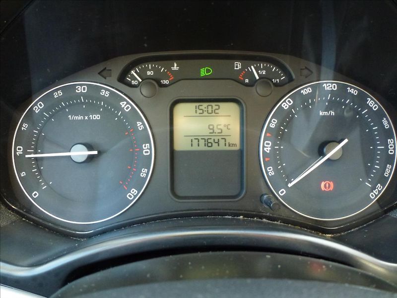 Škoda Octavia 1,9 TDI Pěkná - Bez koroze!!! - fotka 36 z 50