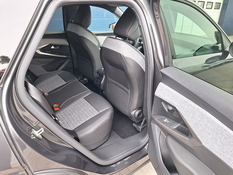 Peugeot 3008 (2026) ALLURE Hybrid 136 e-DCS6 - fotka 16 z 17