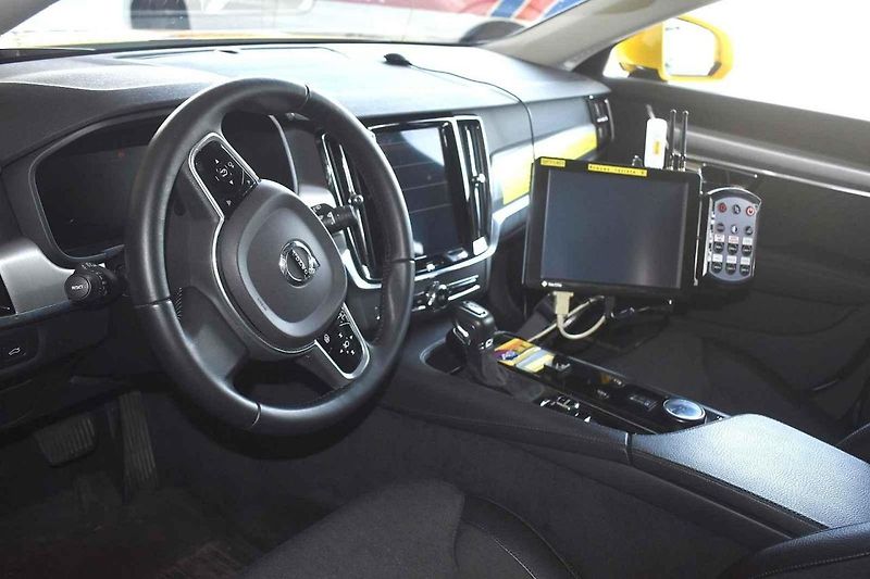 Ambulift v elektrické verzi na letišti Praha
