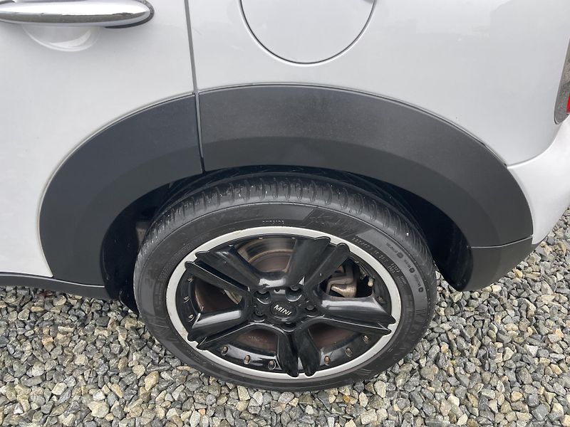Mini Countryman 2.0SD 110PS COOPER D AUTOMAT!! - fotka 34 z 192