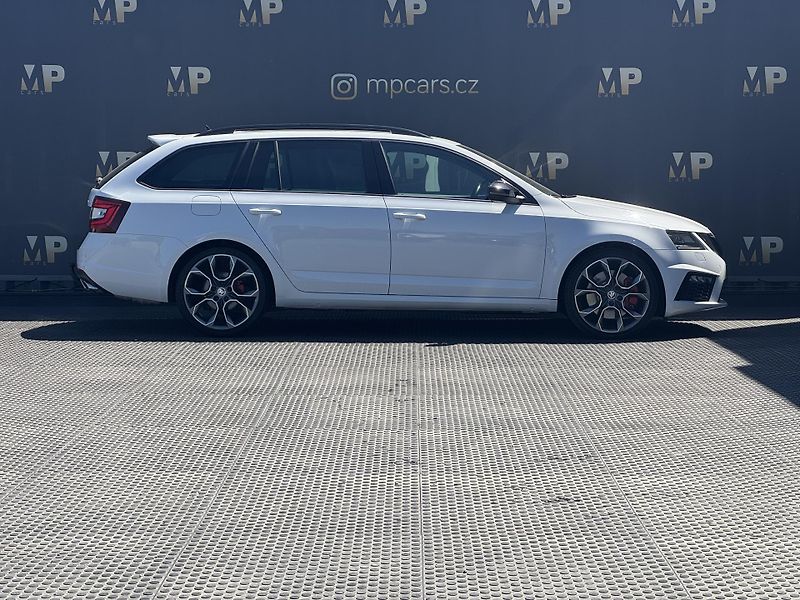 Škoda Octavia (2018) III RS230 2.0TSi MAN, Kessy    - fotka 4 z 44