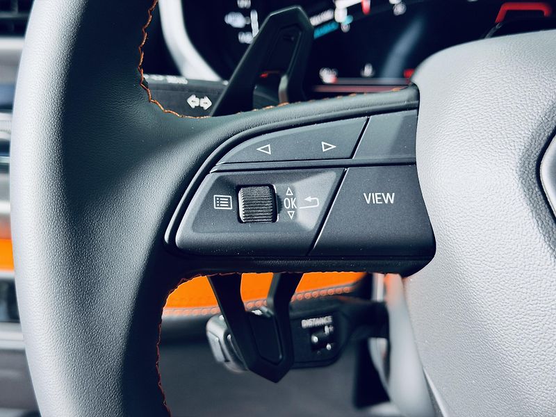 Lamborghini Urus (2026) SE*NOVÉ*ARANCIO XANTO* - fotka 26 z 47