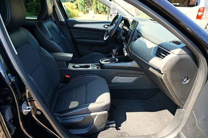 Renault Arkana (2021) INTENSE 1,6 E-TECH 105 kW - fotka 19 z 57