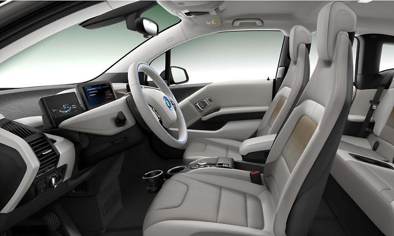 BMW i3 120Ah Sport paket - fotka 7 z 7