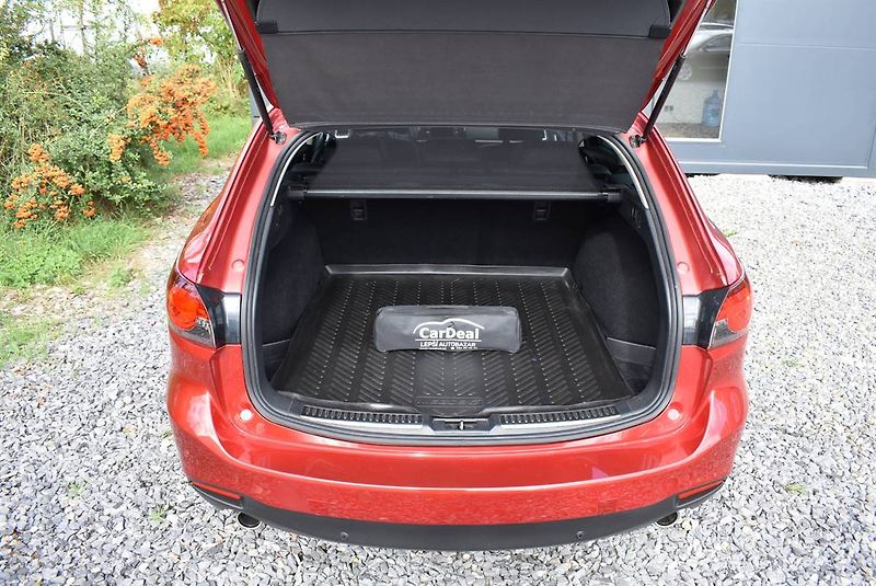 Mazda 6 2,0 G-165 REVOLUTION.1M,SERVIS - fotka 17 z 18