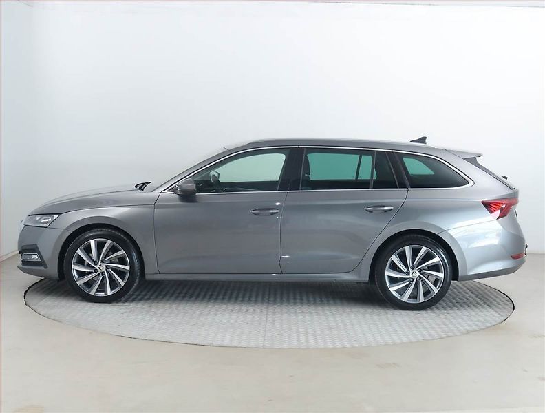 Škoda Octavia (2023) Style 2.0 TDI - fotka 3 z 21