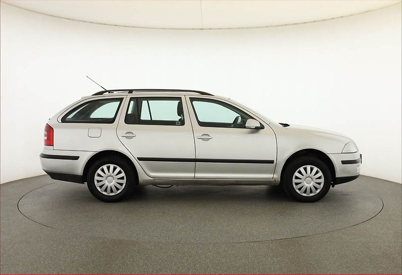 Škoda Octavia (2006) 1.9 TDI, po STK, Klima - fotka 6 z 14
