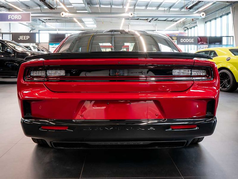 Dodge Charger (2024) 0.0 EV Scat Pack 670HP AWD - fotka 4 z 44