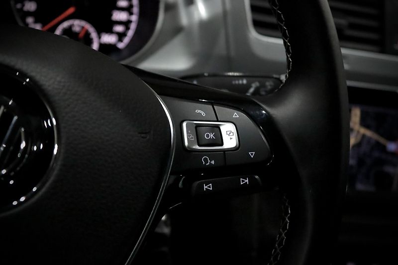 Volkswagen Golf 7 Variant 1.4 TSI 92 kW - fotka 25 z 36