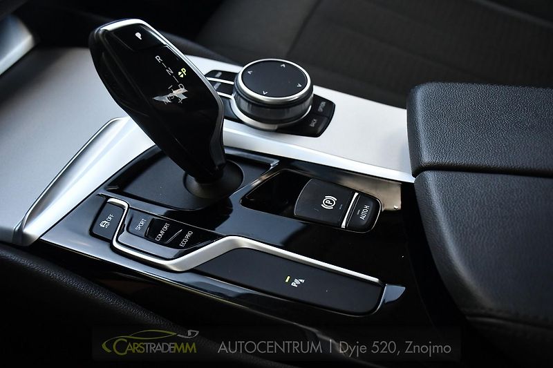 BMW Řada 5 518d ČR 1.M CARPLAY - fotka 33 z 54