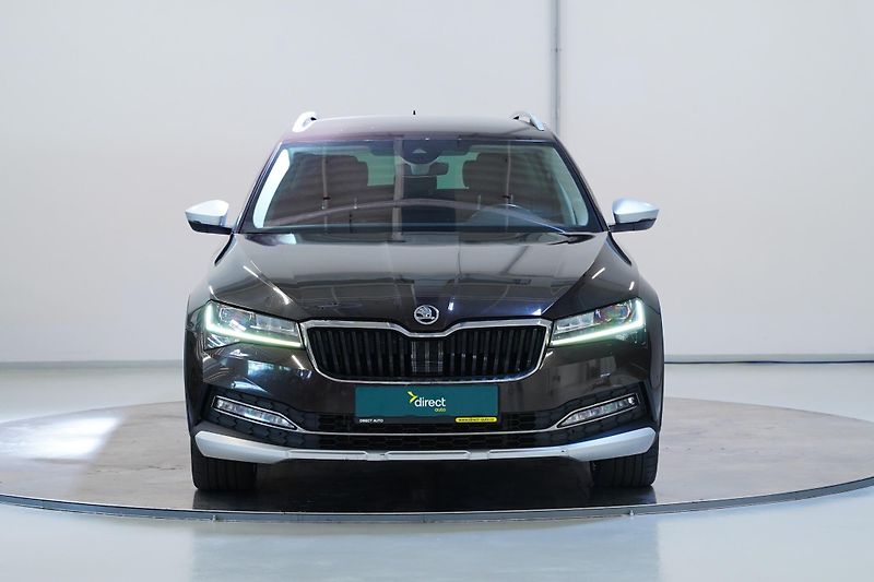 Škoda Superb - fotka 4 z 26