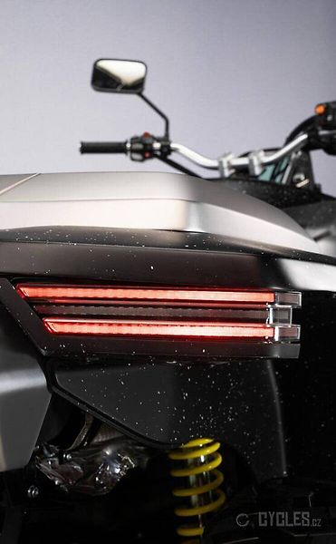 Benda (2026) Redstone 1000 R2 DL Premium EP - fotka 9 z 26