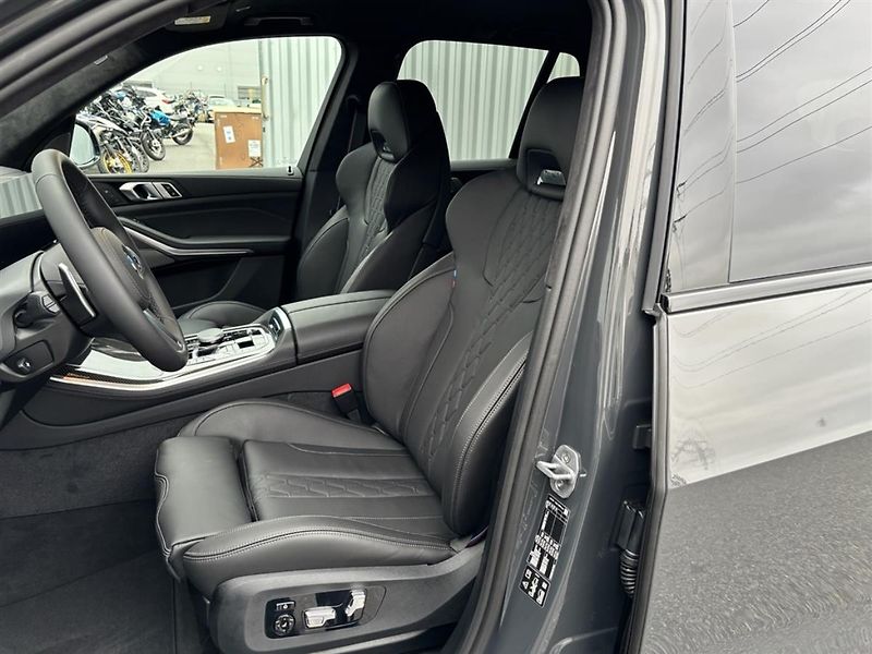 BMW X5 xDrive30d - fotka 9 z 17