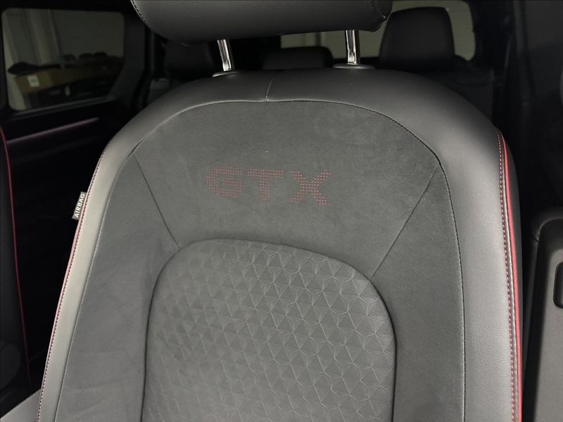 Volkswagen ID.Buzz 0,0 GTX IQLED ZÁRUKA 360° TZ - fotka 40 z 60