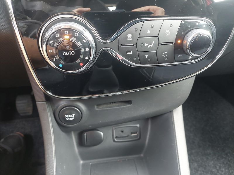 Renault Clio (2015) IV. Grandtour Luxe Tce 90  - fotka 14 z 40