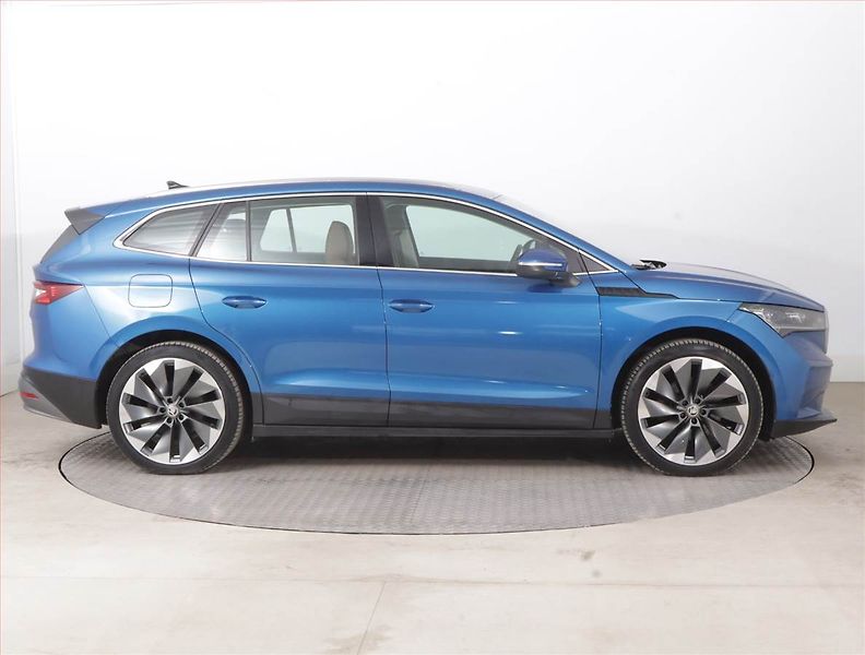 Škoda Enyaq (2023) iV 80 (82 kWh), SoH 92% - fotka 6 z 19