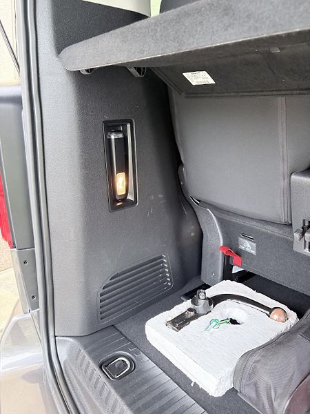 Peugeot Traveller (2018)  2.0 BlueHDi, 8 míst - fotka 15 z 27
