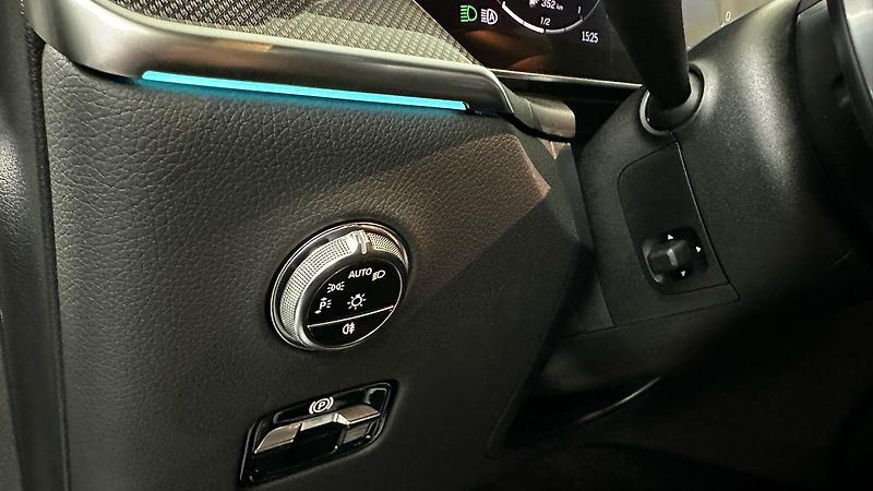 Mercedes-Benz GLC ZÁRUKA / TOP STAV  - fotka 32 z 48