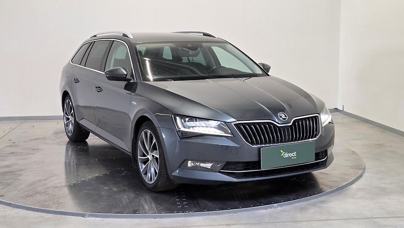 Škoda Superb - fotka 2 z 6