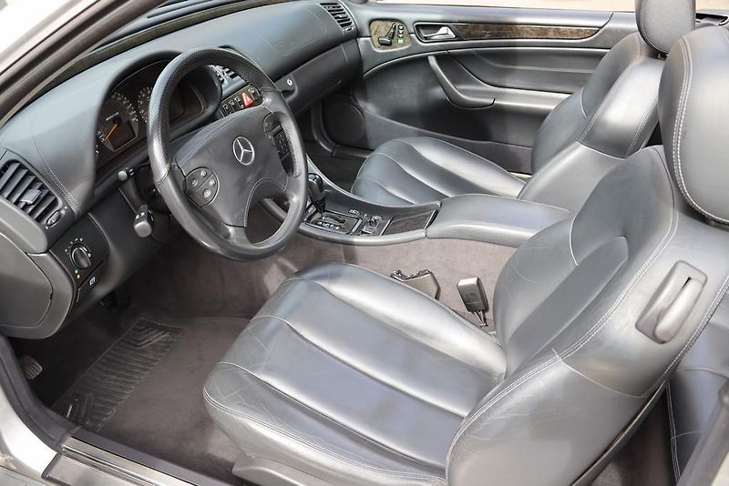 Mercedes-Benz CLK 55 AMG V8 CABRIO 255kW - fotka 22 z 50
