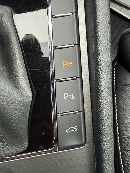 Škoda Superb (2022) 2.0 Tdi 147kW 4x4 STYLE DSG ČR - fotka 20 z 20