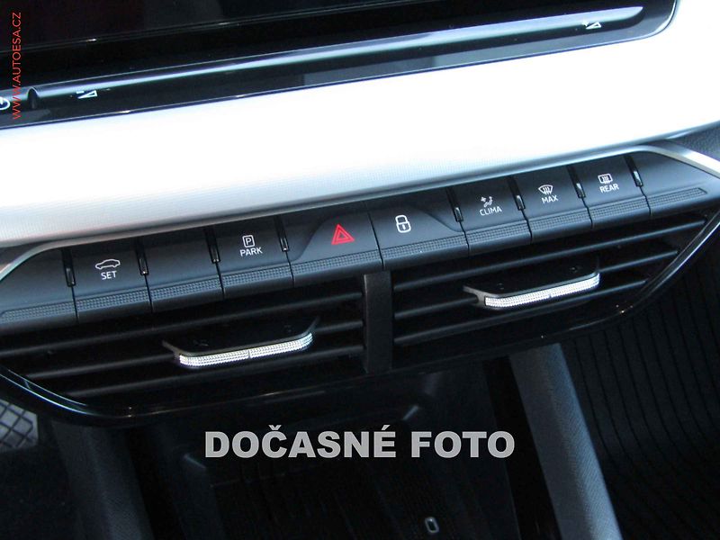 Škoda Octavia (2025) 1.5 TSi m-HEV, ČR, Selection - fotka 16 z 22