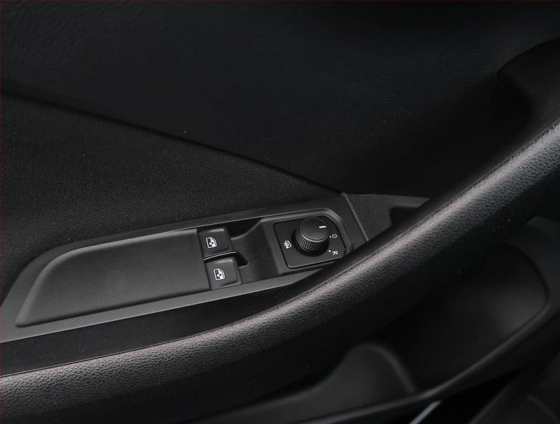 Škoda Kamiq (2023) Ambition 1.0 TSI, klima - fotka 22 z 22
